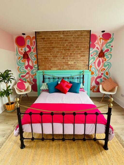 Colourful In Margate Apartment