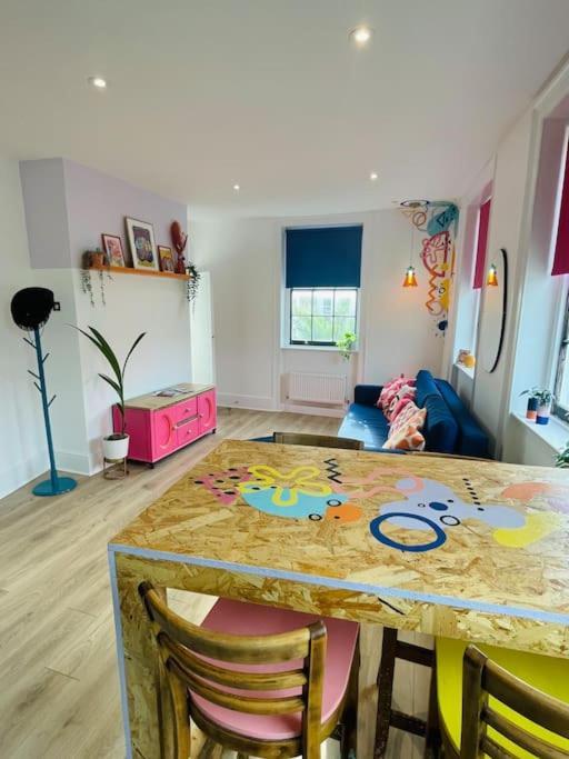 Apartment Colourful In Margate KENT