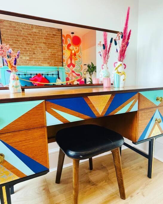 Colourful In Margate Apartment KENT